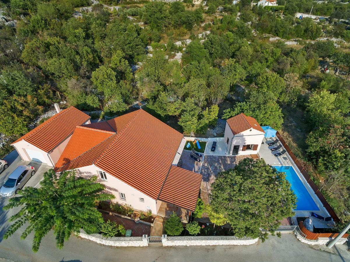 Villa Zvonimir Zagvozd المظهر الخارجي الصورة